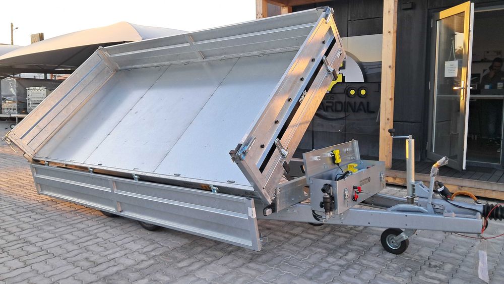 Atrelado MARTZ  Kipper 360/2  C   3.5T TRIBASCULANTE Elétrico.