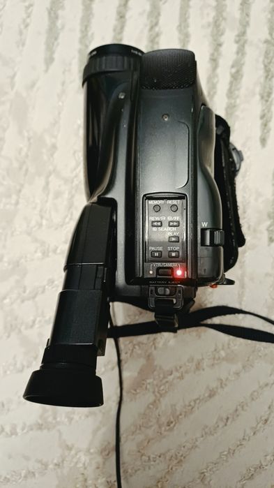 Kamera vhs-C panasonic NV-S70E