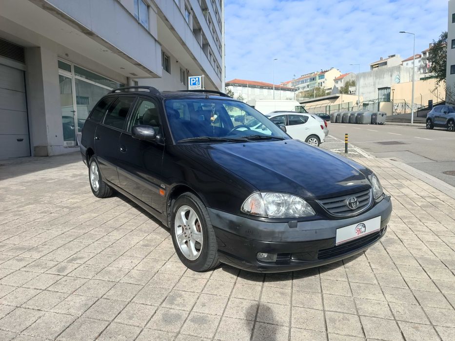 Toyota avensis SW 2.0 d4-d 110cv de 2001