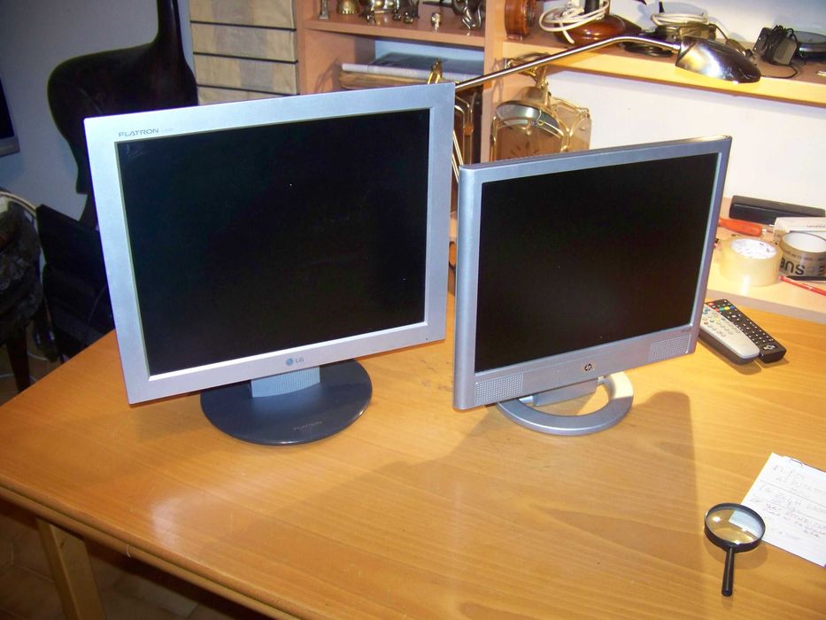 montores de computar HP 15" e LG 17"