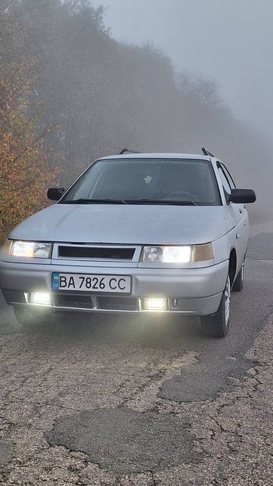 Продам ваз.2111 інжектор 1.6 
2009рік 
Ціна 2100