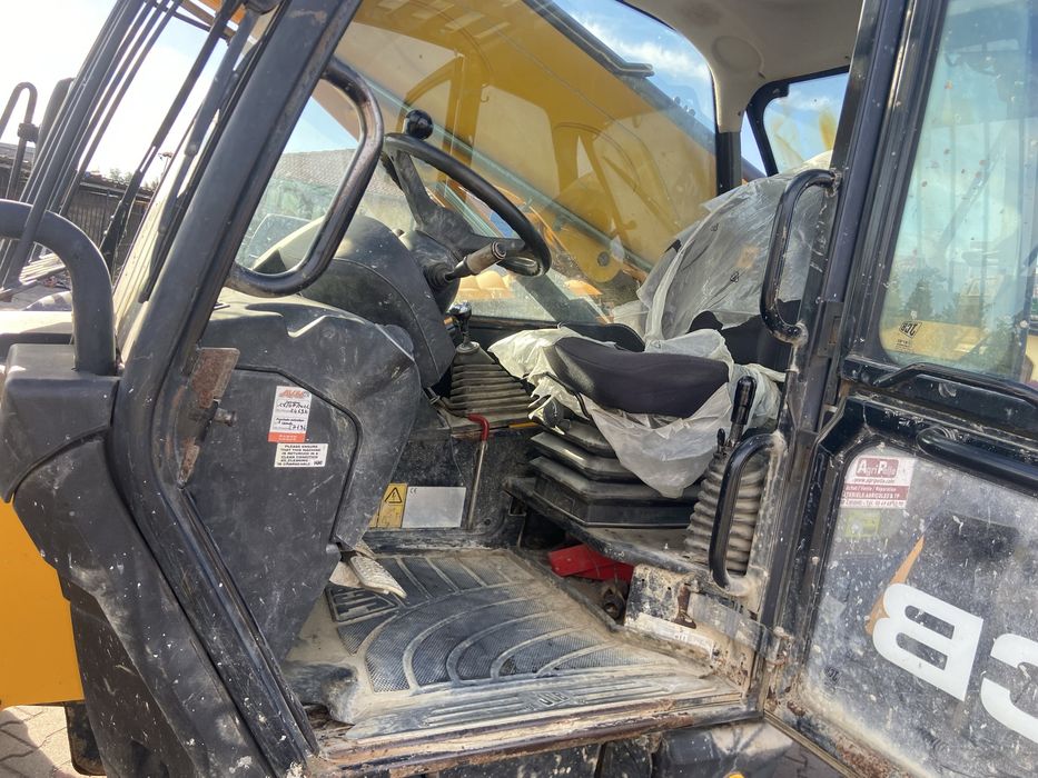 Ładowarka teleskopwa JCB 535-95