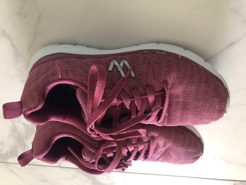 Кросівки Skechers WellWalk 36 розмір