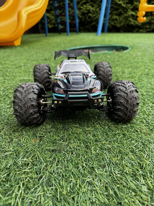 Машинка позашляховик на радіокеруванні 4х4 70км/год SWEEP