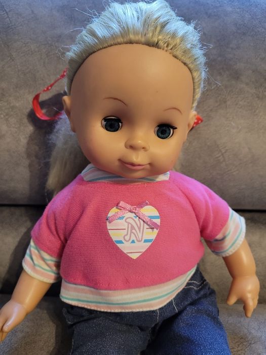 Lalka Natalia,  mówi po polsku