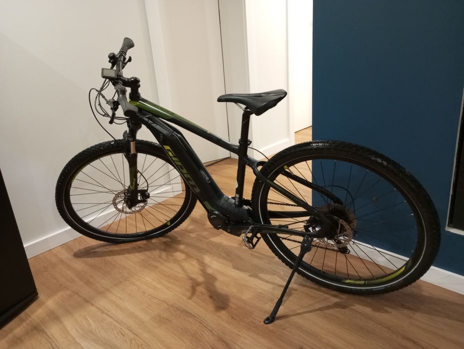 Rower elektryczny GIANT Explore