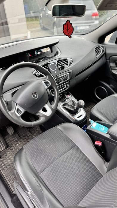 Sprzedam renault scenic 3 1.9dci130km