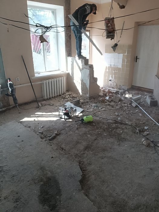 Демонтаж ,розчистка, екскаватор ,самосвал.