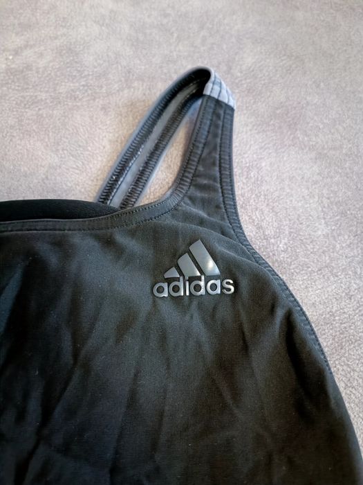 Продам оригінальний сдільний купальник Adidas жіночий