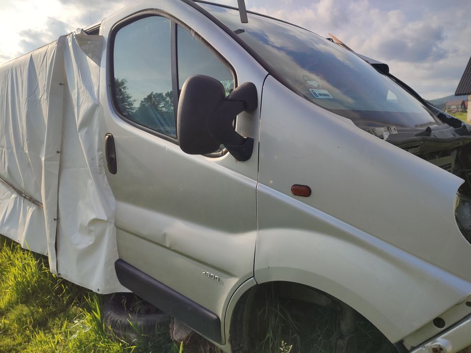 Drzwi prawe trafic kompletne z lusterkiem