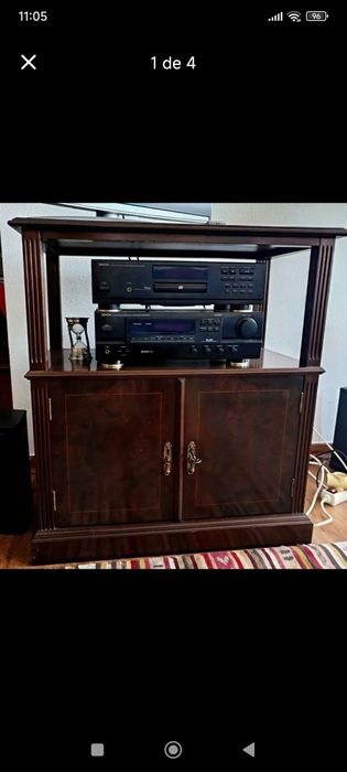 OFEREÇO móvel para TV com arrumação