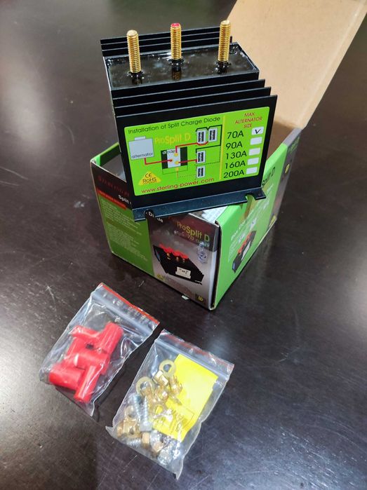 Isolador bateria Sterling Power ProSplit D 70A - D70A2