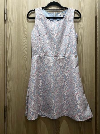 Vestido Jus D’Orange azul claro com flores