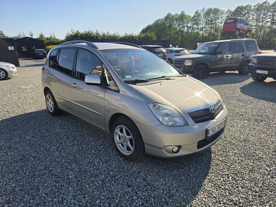 Toyota Corolla Verso 2004r 2.0D 90km Klima,hak holowniczy