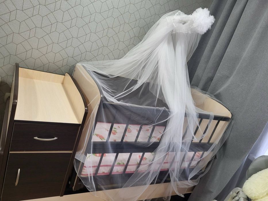 Дитяче ліжко