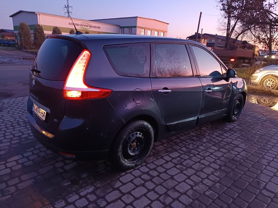Продам власне авто Renault Grand Scenic