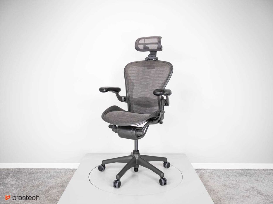 Fotel biurowy Herman Miller Aeron Classic B z Zagłówkiem