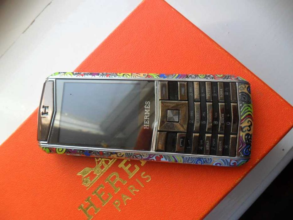 продам телефон кнопочный