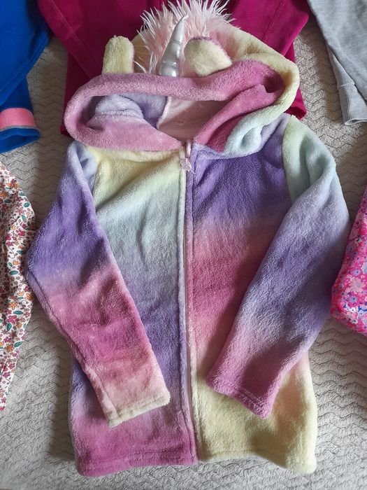 Bluzg dziewczęce zestaw bluz na suwak r. 122 128 sinsay unicorn 5.10.