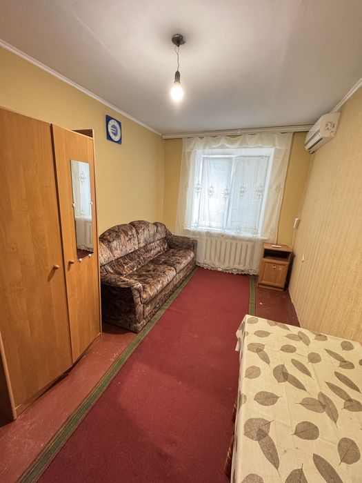 Кімната з меблями. Зручна блочна система