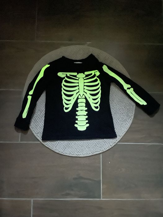 Świecąca koszulka na Halloween rozmiar 98-104