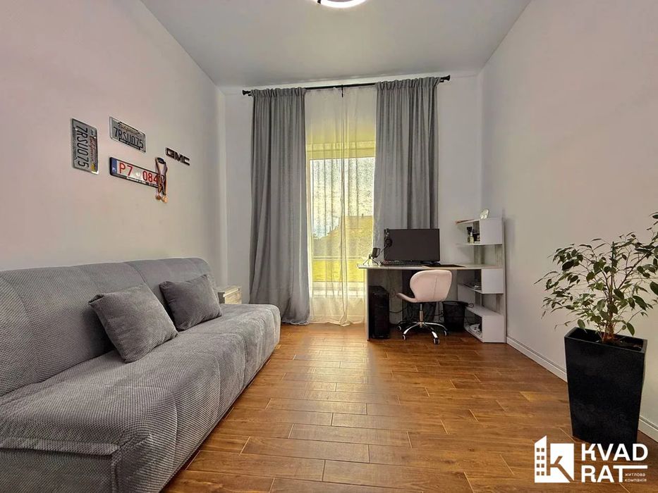 Одноповерховий будинок із якісним ремонтом та басейном