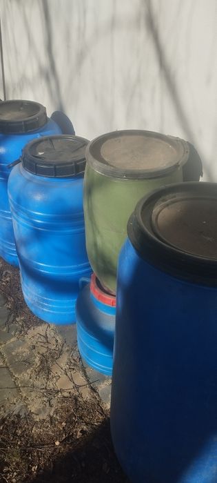 Sprzedam beczki plastikowe od 20 do 200 litrów i kanistry