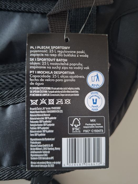 Czarny plecak turystyczny 25 l