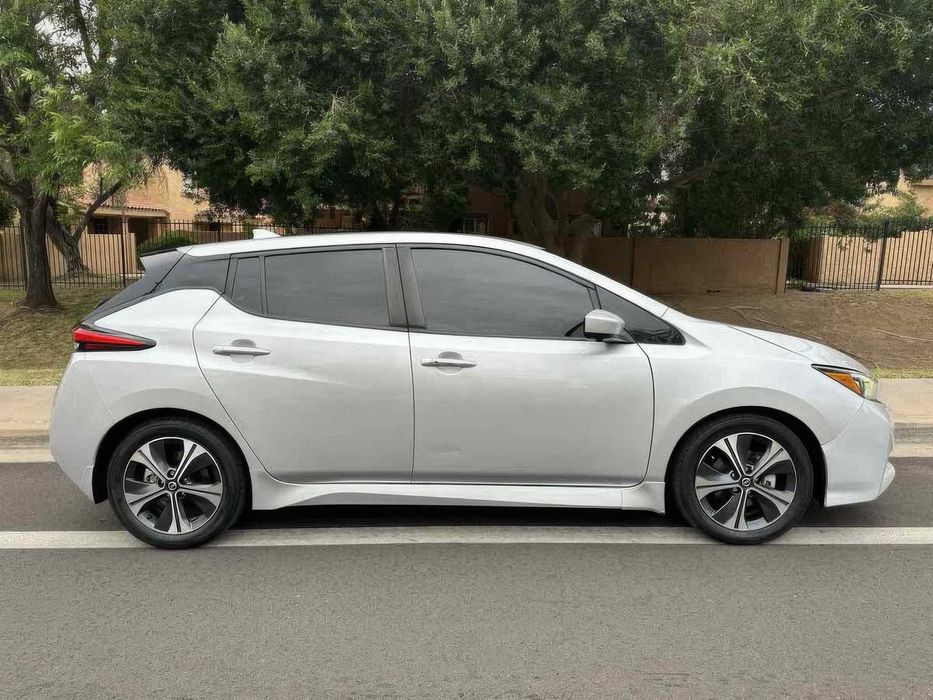 Nissan LEAF SL Plus      2020
