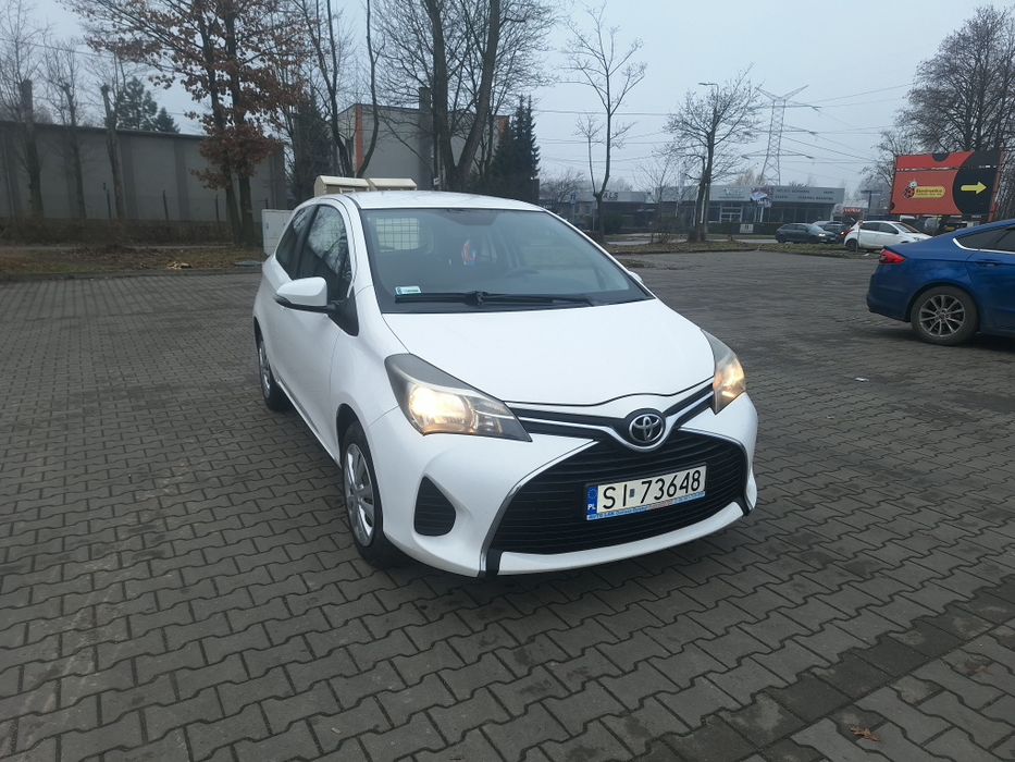 Toyota yaris  van  bdb krajowy