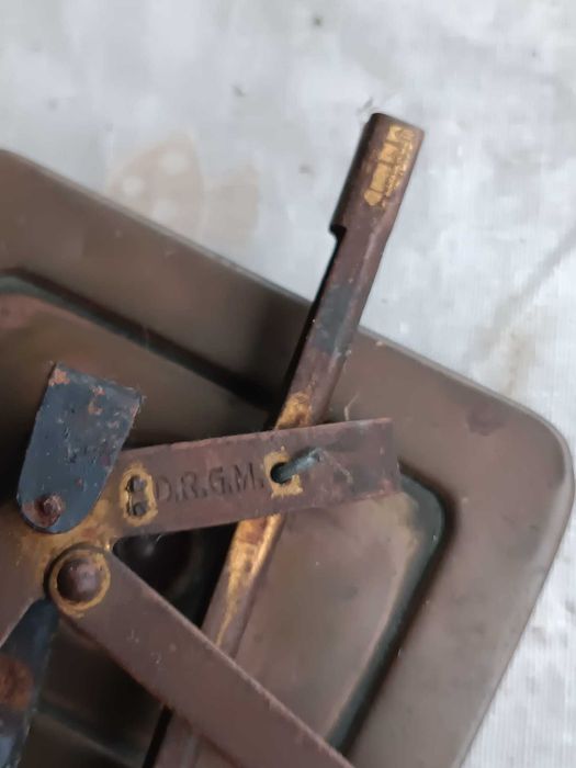Balança Antiga Alemã de Precisão – D.R.G.M. – Início Séc. XX