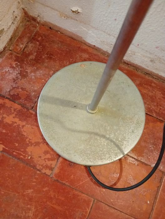 Candeeiro de Pé                    .