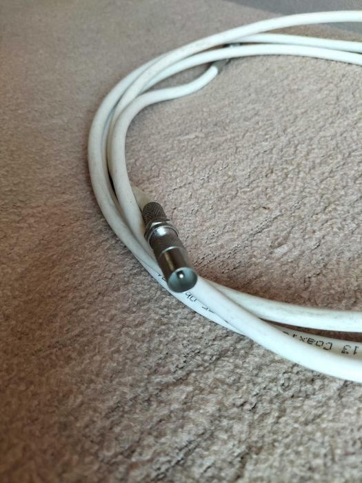 Kabel antenowy, przewód koncentryczny z wtyczkami - 240 cm