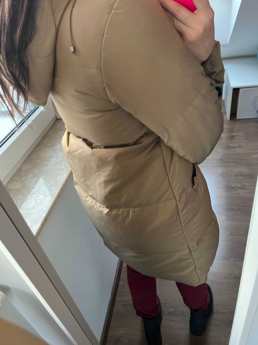 Zimowy puchowy beżowy płaszcz damski Zara L pinterest aesthetic