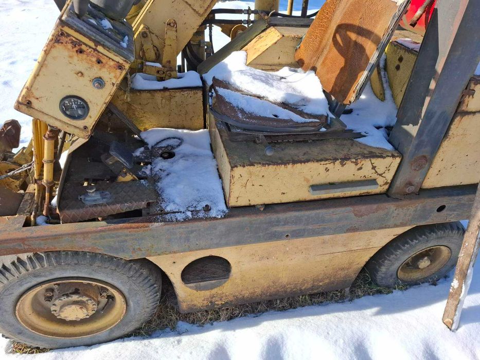 Погрузчик навантажувач Takraf 2250кг.