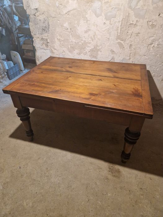 Stół drewniany  rozkładany