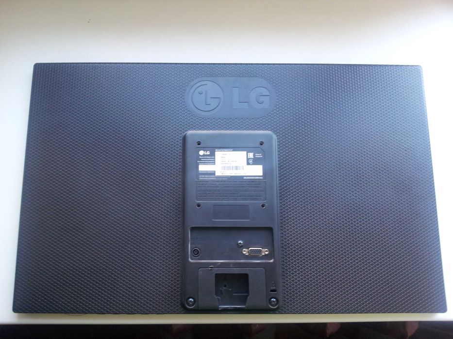 Монитор LG 22M38A-B