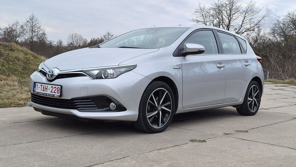 Toyota Auris _1.8 136KM_HYBRID_Led_Kamera_Navi_Climatronic_Serwis_