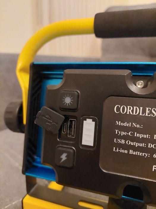 Holofote LED 7000 Lúmen