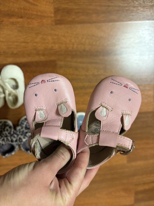 Взуття до року, next, carters, jojo maman, ugg
