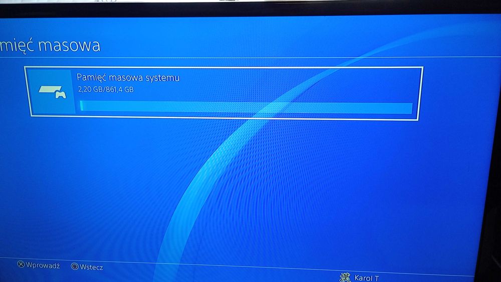 Konsola PS4 PRO 1TB , 2 pady , okablowanie