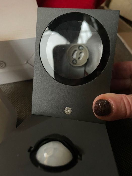 Квадратний настінний світильник  з датчиком руху,висота 22 см