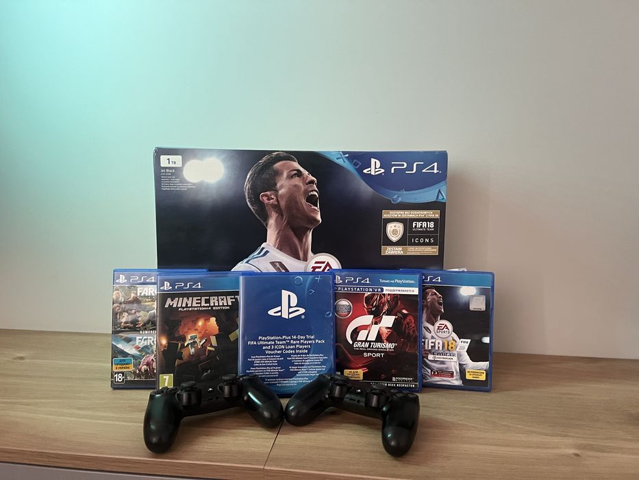 PlayStation 4 Slim 1TB + 2 геймпади + 4 гри + коробка