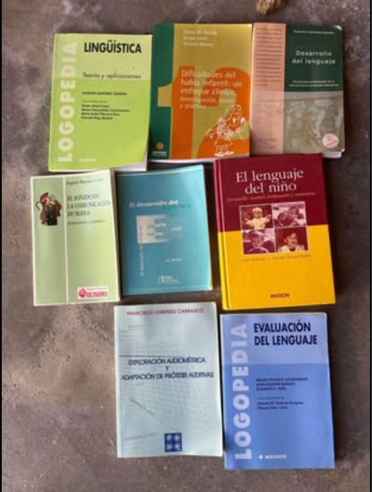 Lote de livros e revistas