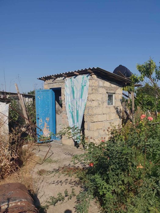 Продам будинок в смт Великодалинське