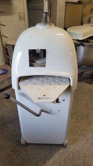 Dzielarko-zaokrąglarka