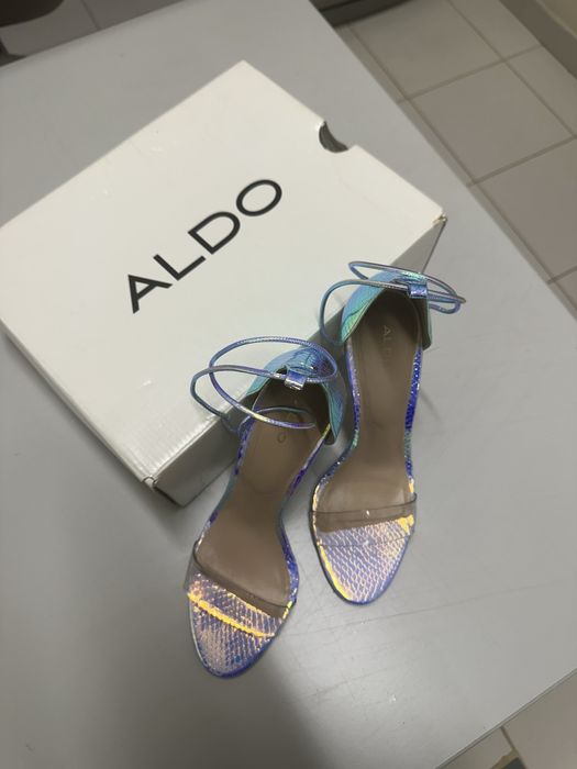 Sandálias Aldo - Como novas - Tam. 37,5