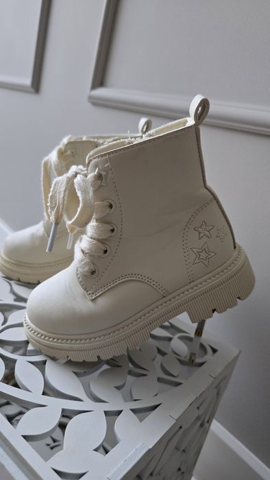 Ботинки осінь весна