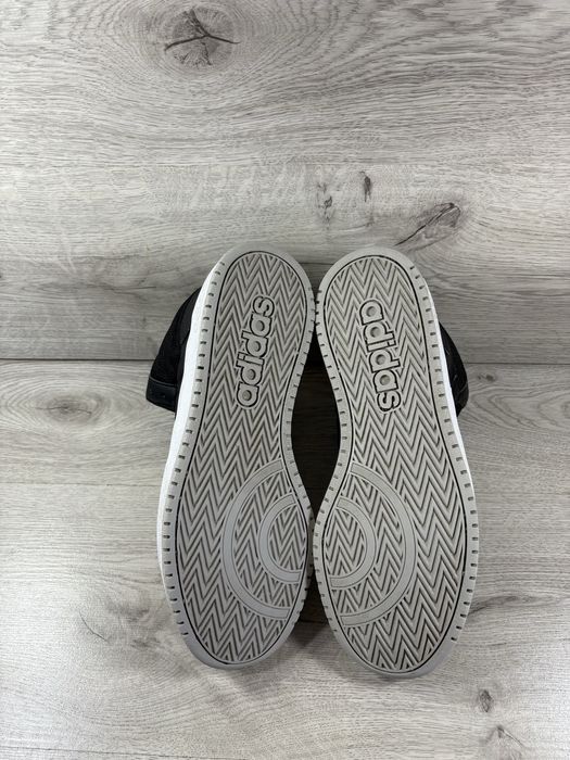 Adidas Hoops чоловічі кросівки 42.5 розмір