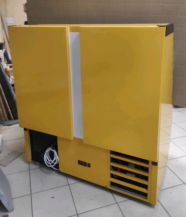 Вітрина холодильна снекова